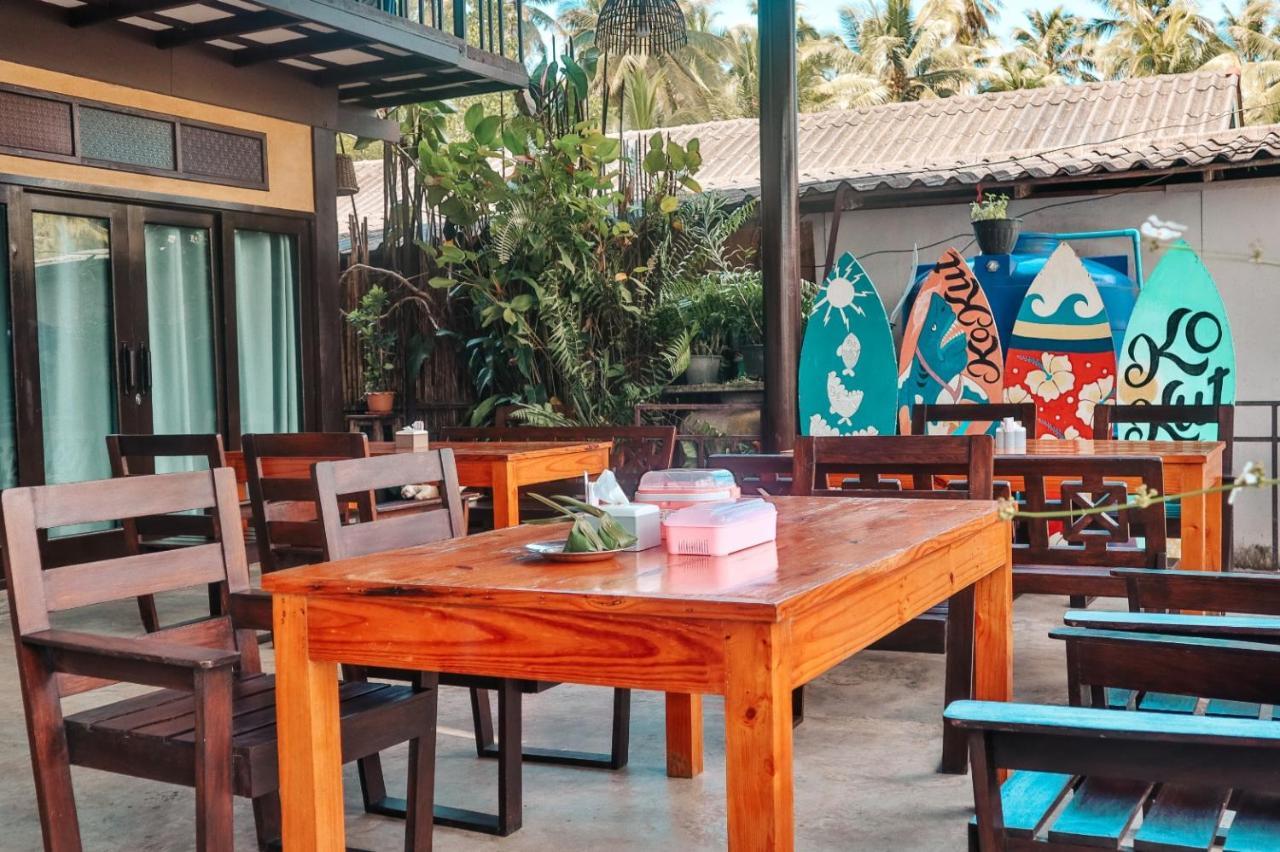 Baan Rabieng Talay Homestayบ้านระเบียงทะเล โฮมสเตย์เกาะกูด Ko Kut Exteriör bild