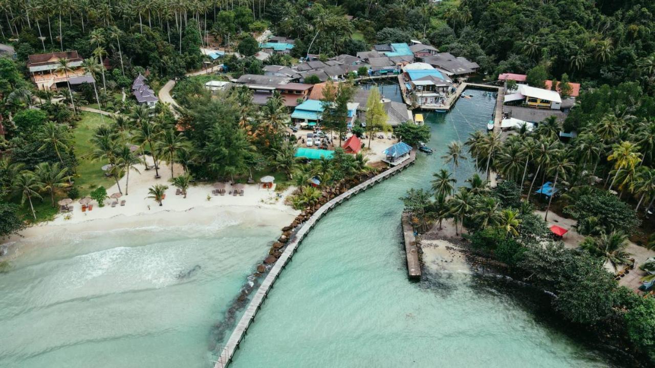 Baan Rabieng Talay Homestayบ้านระเบียงทะเล โฮมสเตย์เกาะกูด Ko Kut Exteriör bild